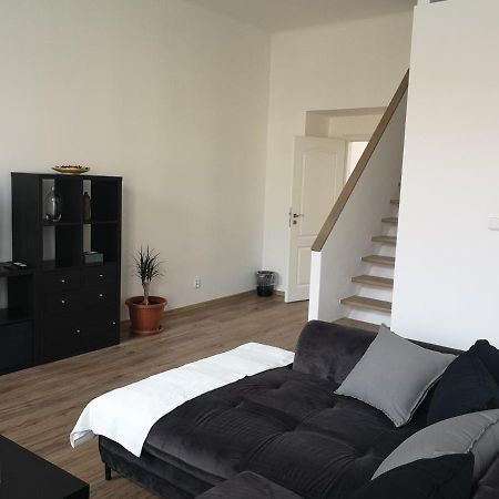 Fine Apartment In Centrum Of Slany With Aircondition Exterior photo
